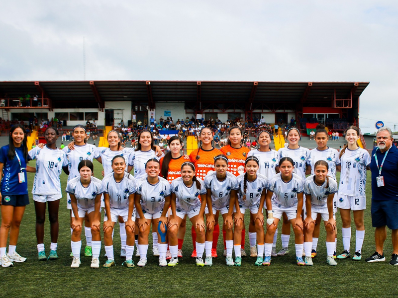 Escazú se proclamó campeón del fútbol femenino.